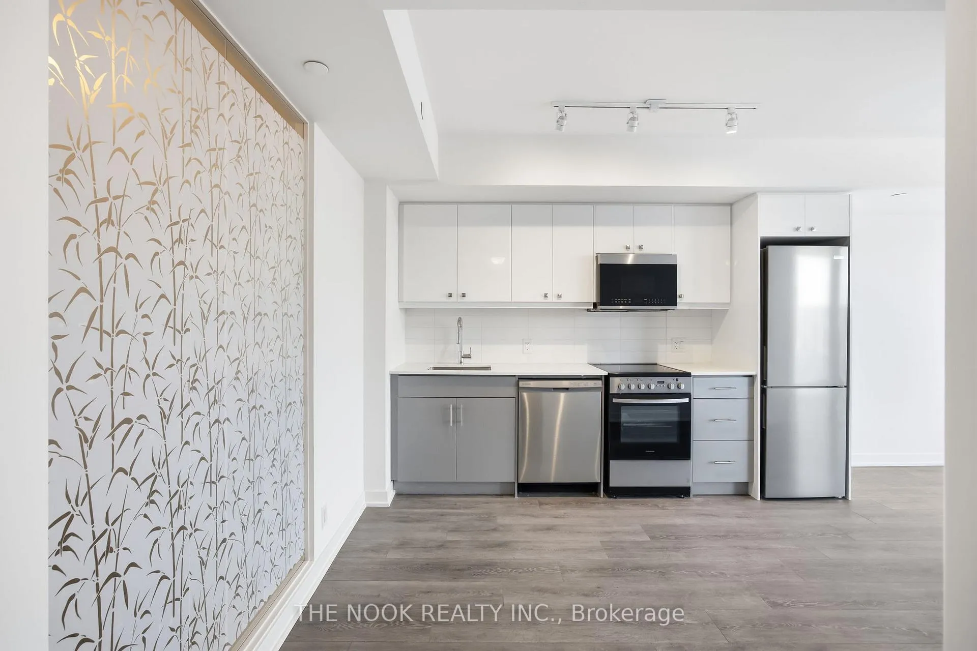 Photo 15 of Unit 802, 2 Manderley Drive, Scarborough, Birchcliffe-Cliffside — HOMEH