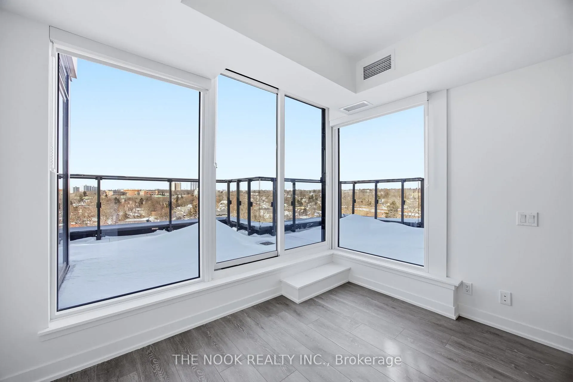 Photo 25 of Unit 802, 2 Manderley Drive, Scarborough, Birchcliffe-Cliffside — HOMEH