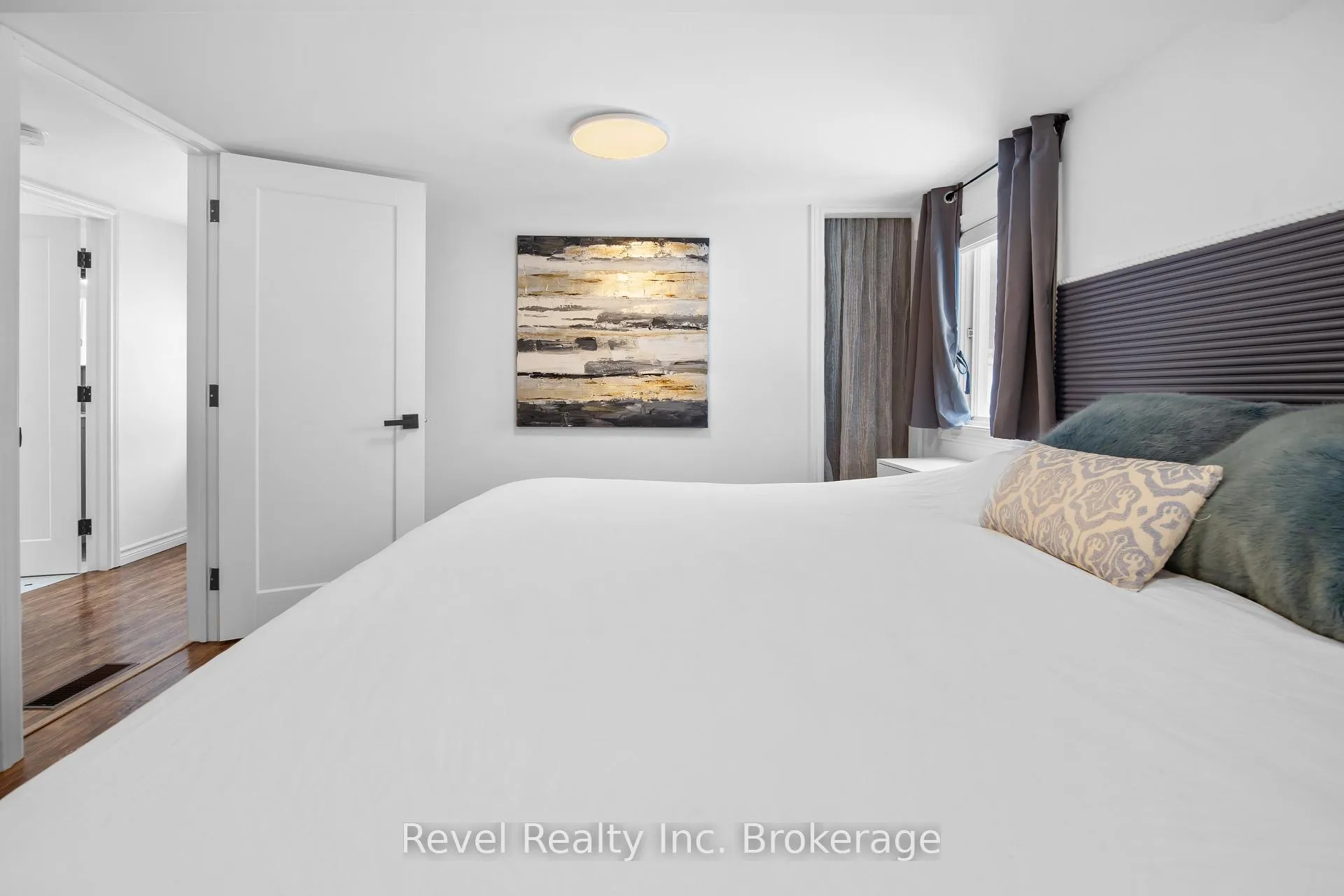 Photo 21 of 687 Oakwood Road, Powassan — HOMEH