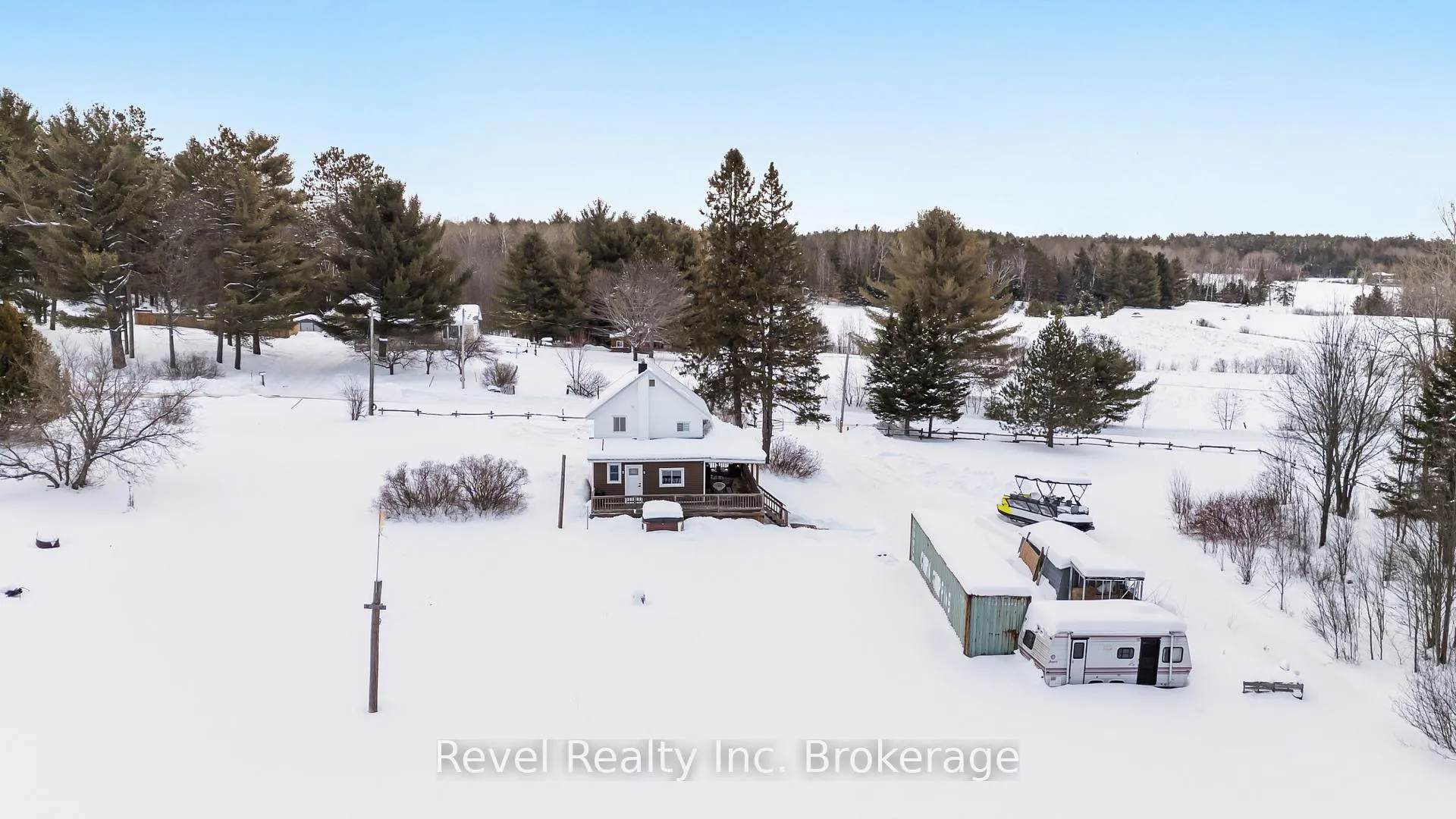 Photo 35 of 687 Oakwood Road, Powassan — HOMEH