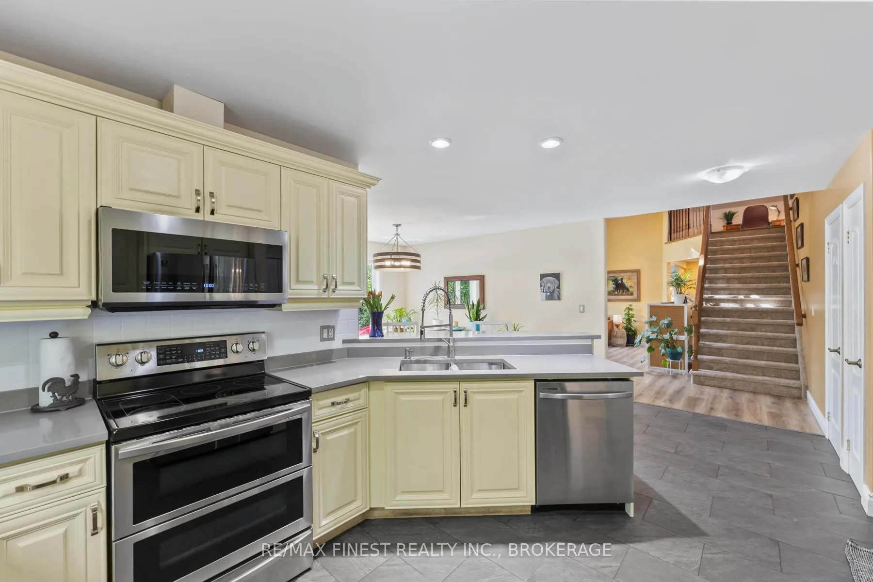 Photo 14 of 5885 Davey Drive, Frontenac, Frontenac South — HOMEH