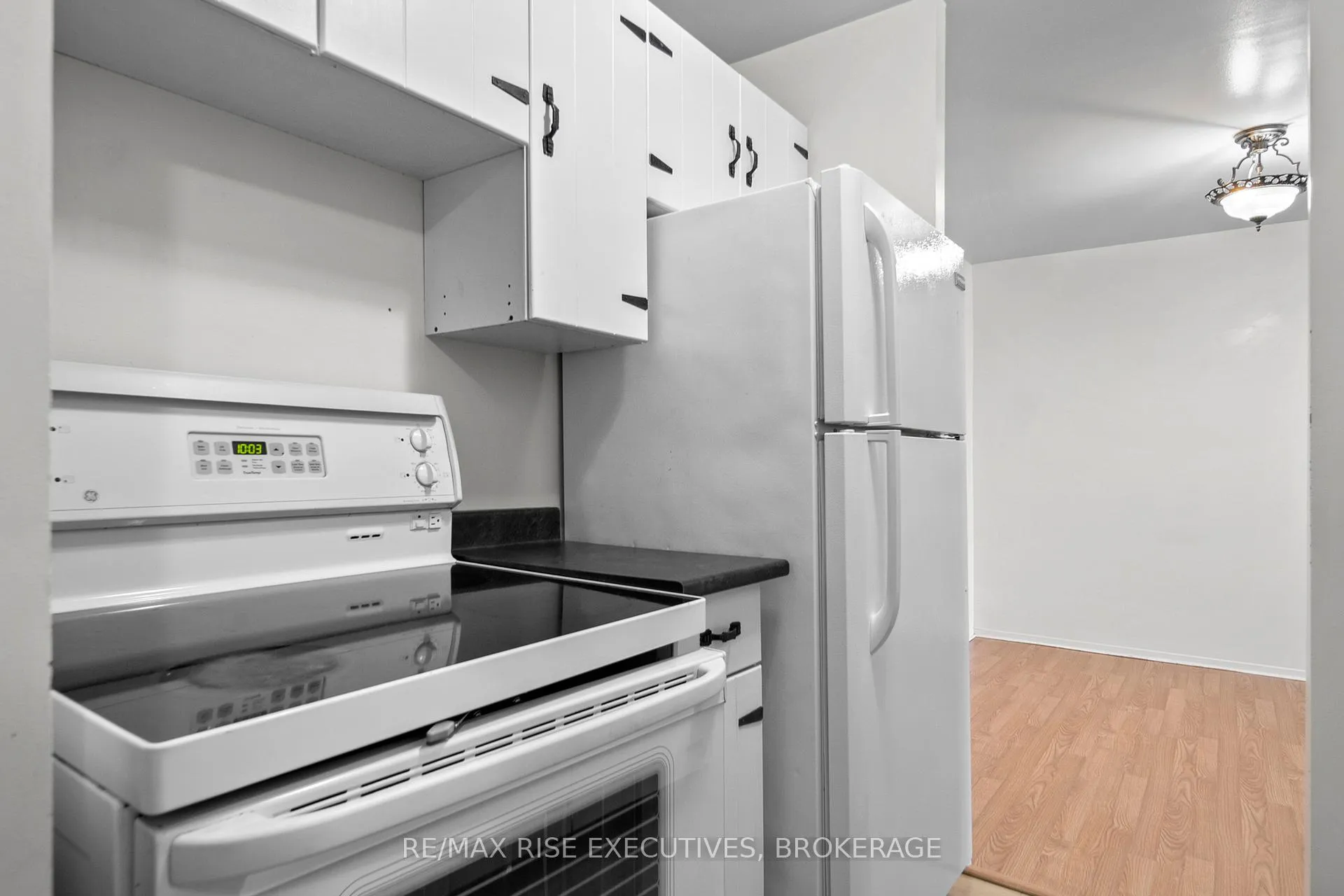 Photo 11 of Unit 507, 17 Eldon Hall Place, Kingston, Central City West — HOMEH