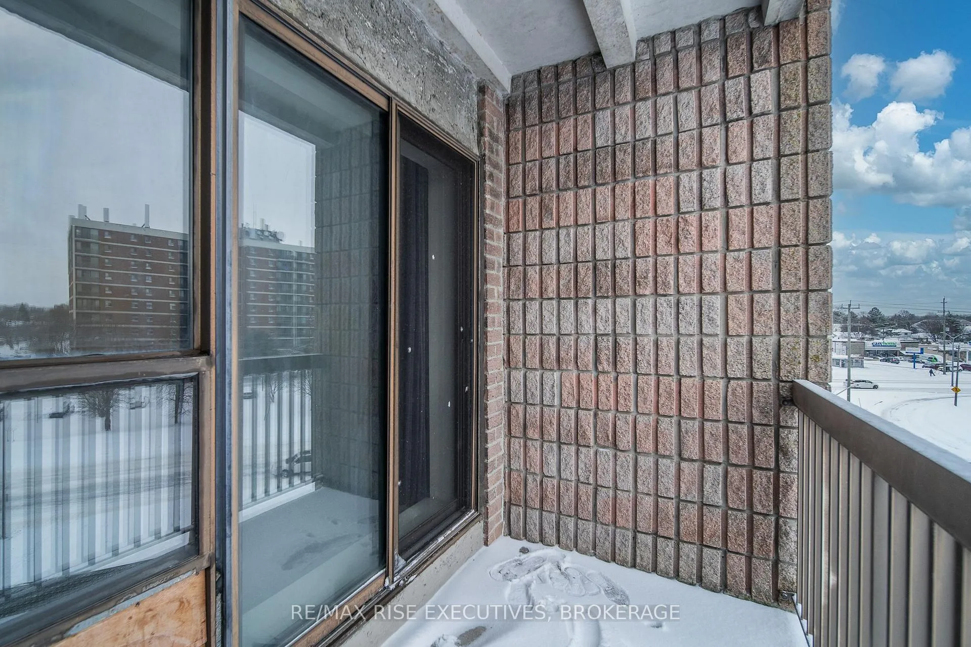 Photo 17 of Unit 507, 17 Eldon Hall Place, Kingston, Central City West — HOMEH