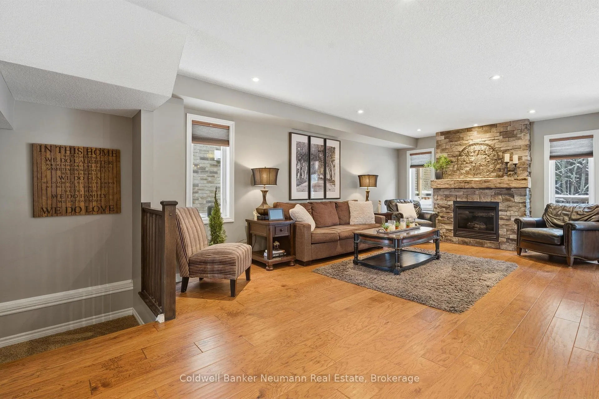 Photo 4 of 116 Sammon Drive, Guelph/Eramosa, Rockwood — HOMEH