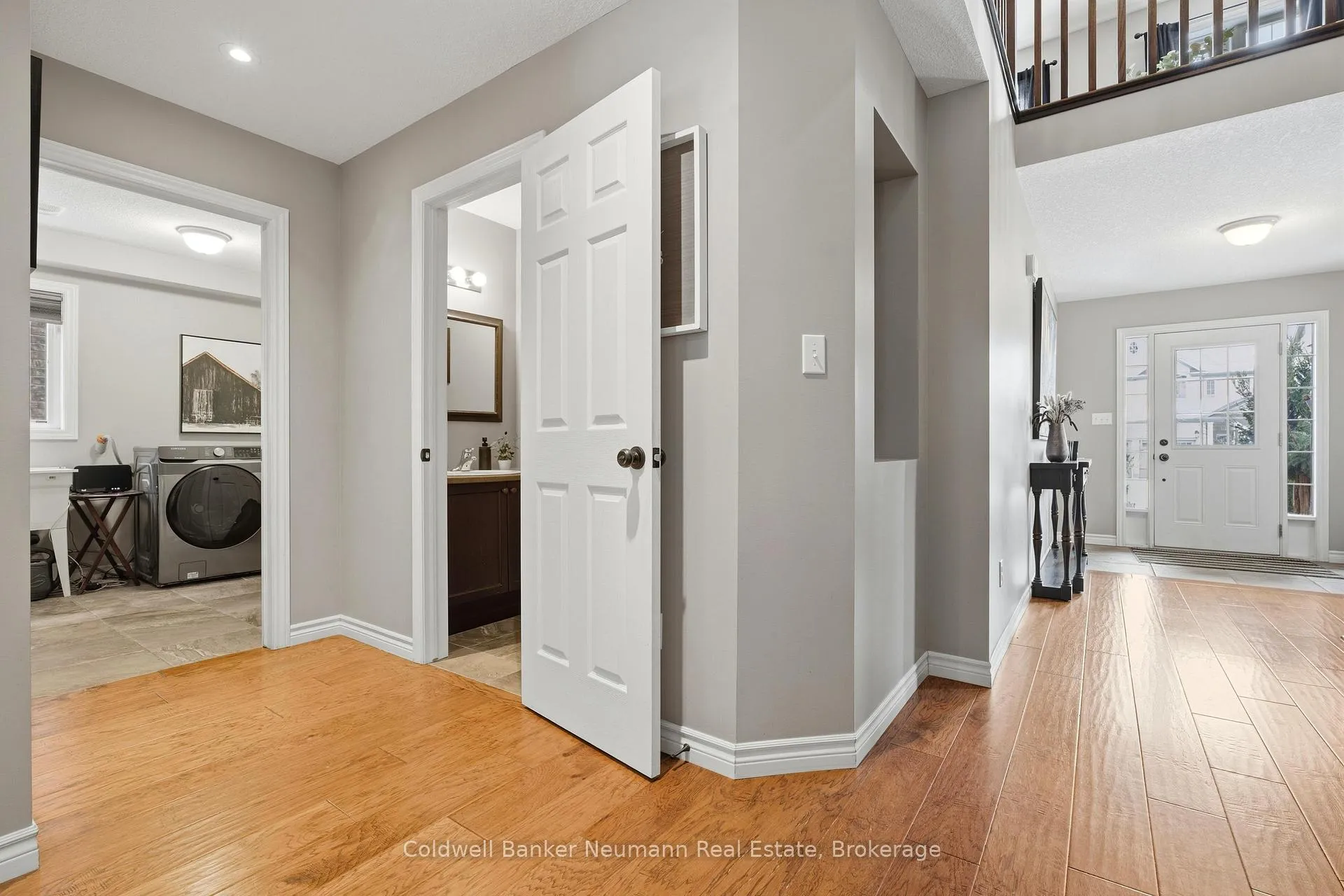 Photo 6 of 116 Sammon Drive, Guelph/Eramosa, Rockwood — HOMEH