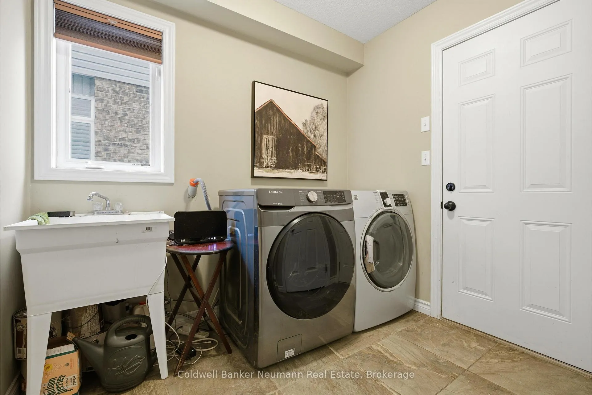 Photo 10 of 116 Sammon Drive, Guelph/Eramosa, Rockwood — HOMEH