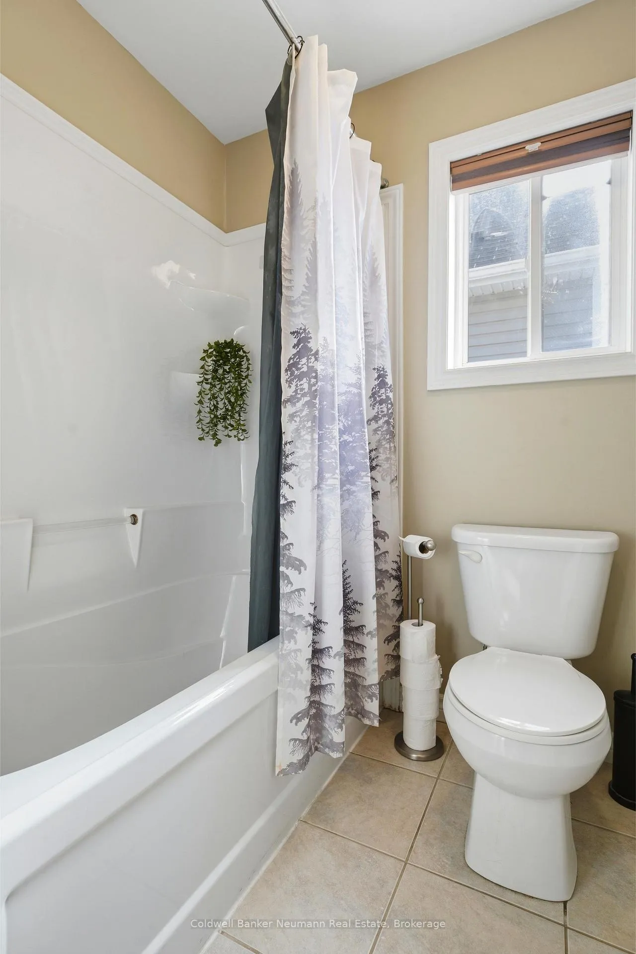 Photo 17 of 116 Sammon Drive, Guelph/Eramosa, Rockwood — HOMEH