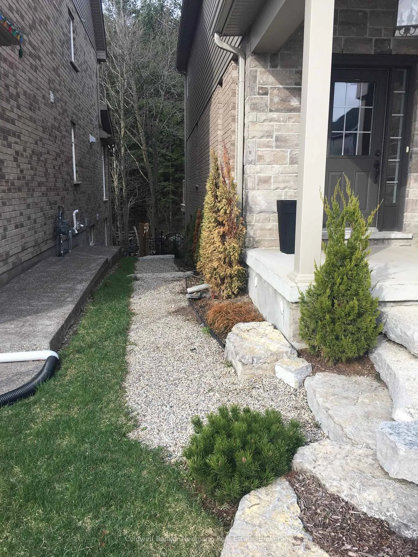 Photo 38 of 116 Sammon Drive, Guelph/Eramosa, Rockwood — HOMEH