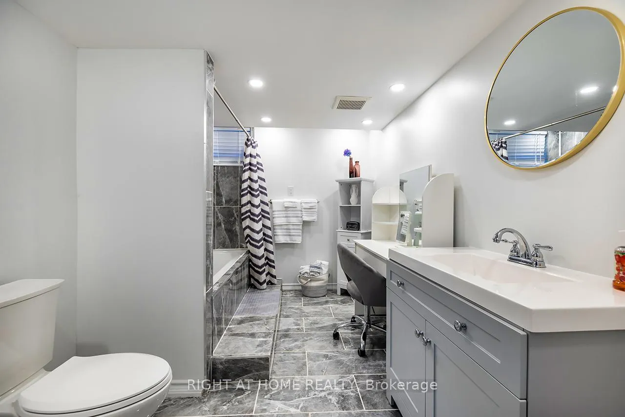 Photo 14 of 100 Humber Lea Road, Caledon, Bolton North — HOMEH
