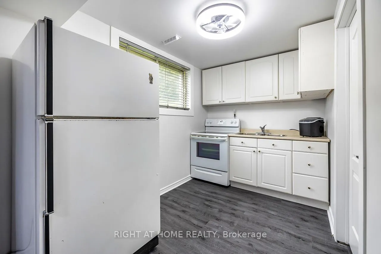 Photo 17 of 100 Humber Lea Road, Caledon, Bolton North — HOMEH