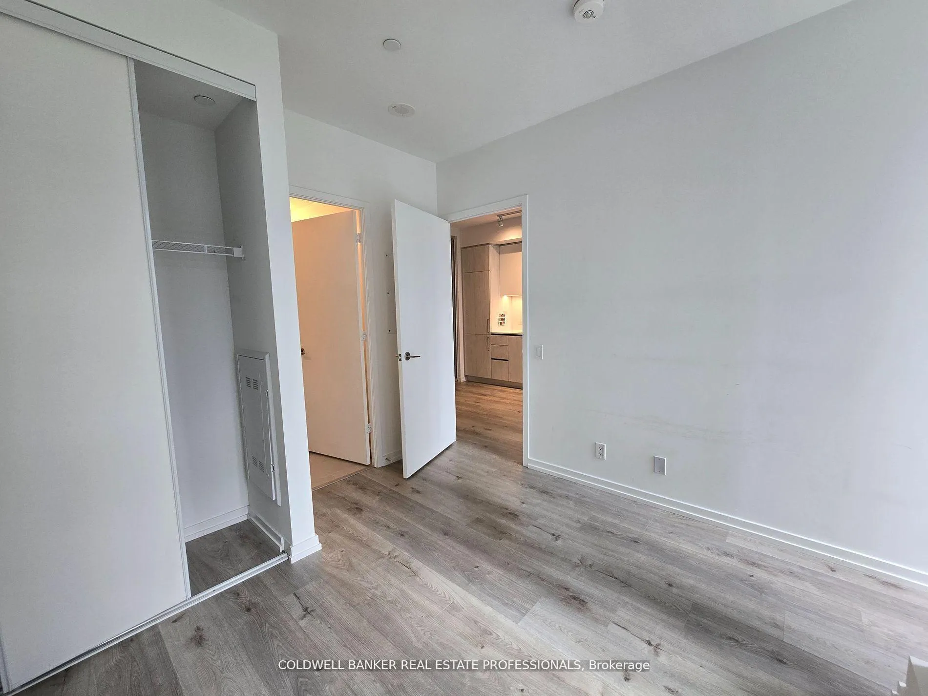 Photo 2 of Unit 502, 7890 Jane Street, Vaughan, Vaughan Corporate Centre — HOMEH