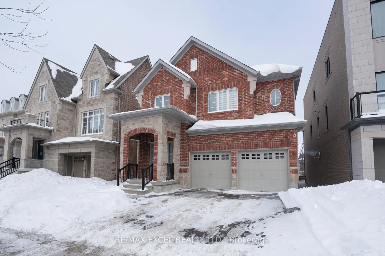 Photo 2 of 83 Baldry Avenue, Vaughan, Patterson — HOMEH