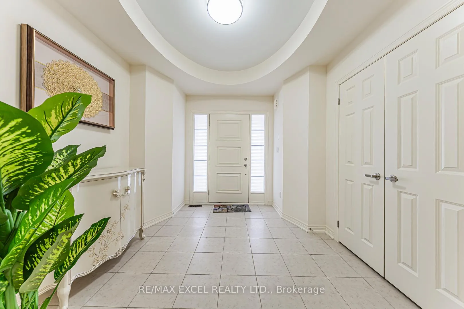 Photo 4 of 83 Baldry Avenue, Vaughan, Patterson — HOMEH