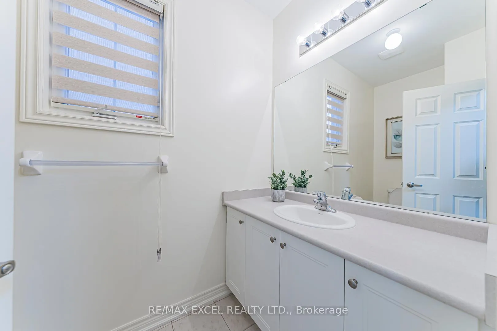 Photo 7 of 83 Baldry Avenue, Vaughan, Patterson — HOMEH