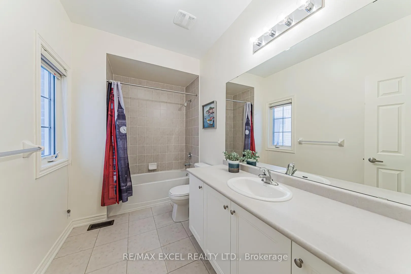 Photo 32 of 83 Baldry Avenue, Vaughan, Patterson — HOMEH