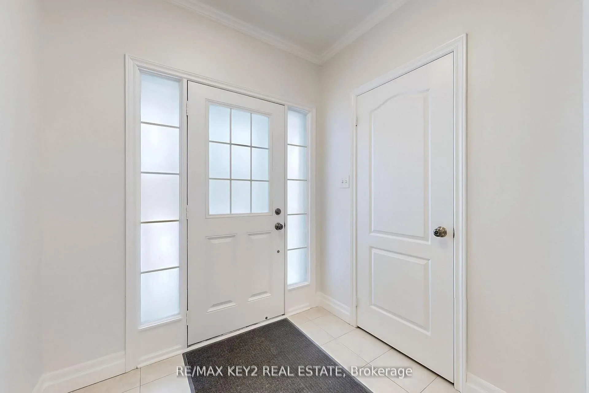 Photo 2 of 1617 Frolis Street, Oshawa, Taunton — HOMEH