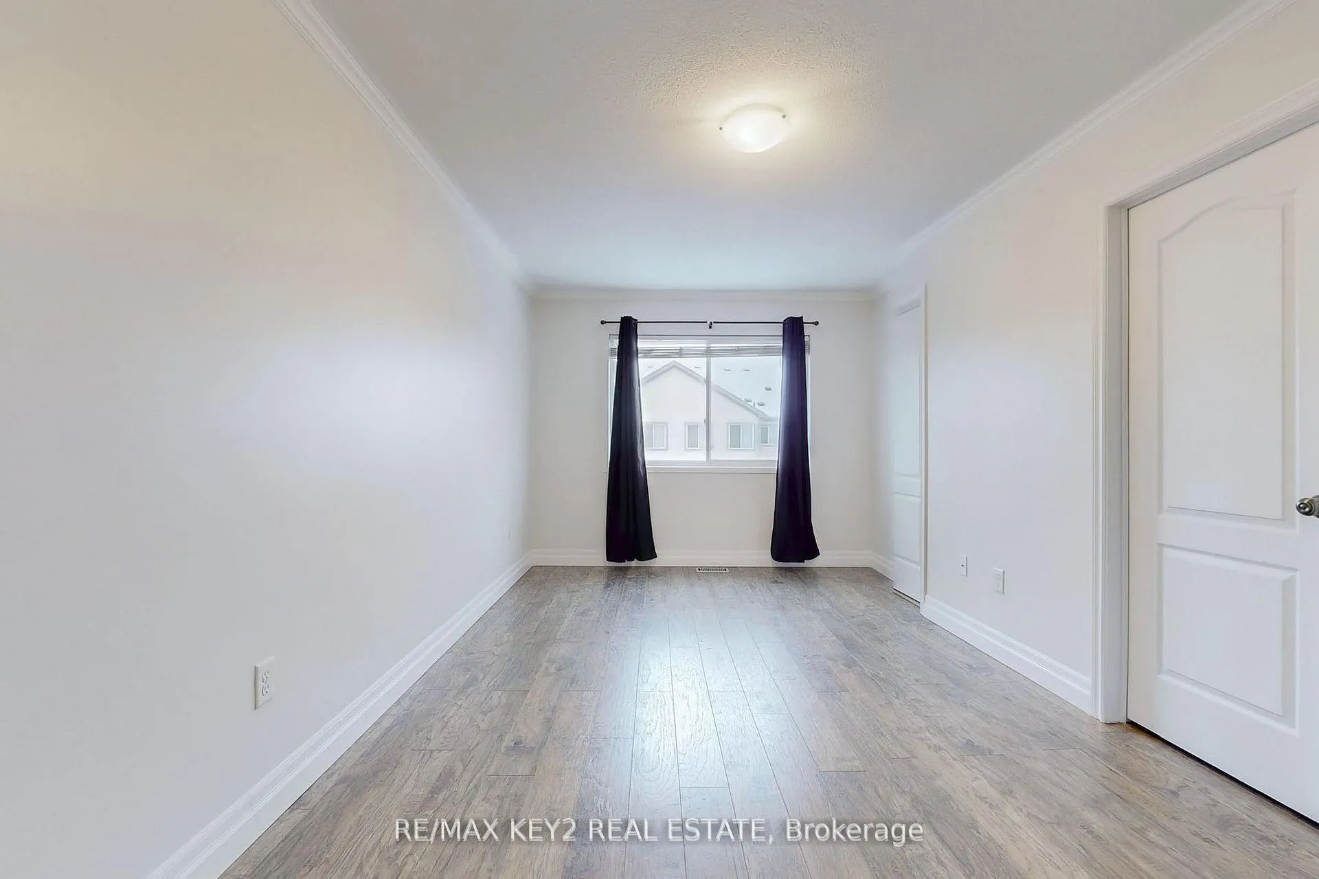 Photo 18 of 1617 Frolis Street, Oshawa, Taunton — HOMEH