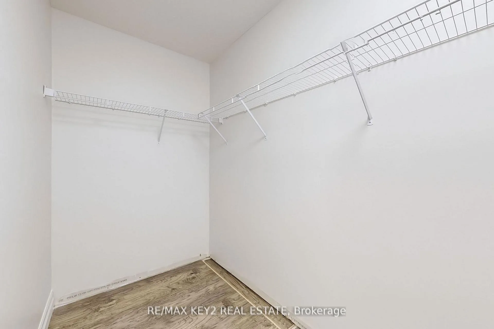 Photo 22 of 1617 Frolis Street, Oshawa, Taunton — HOMEH