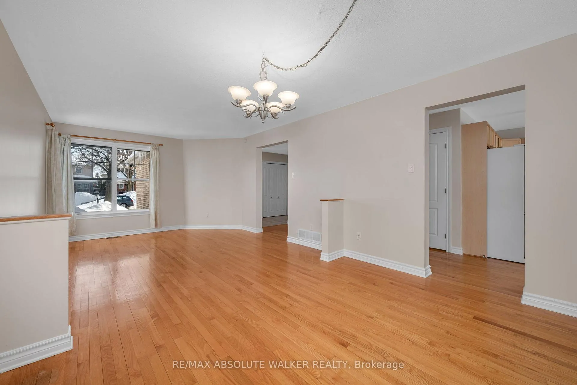 Photo 15 of 56 Vermont Avenue, Ottawa, Barrhaven East — HOMEH