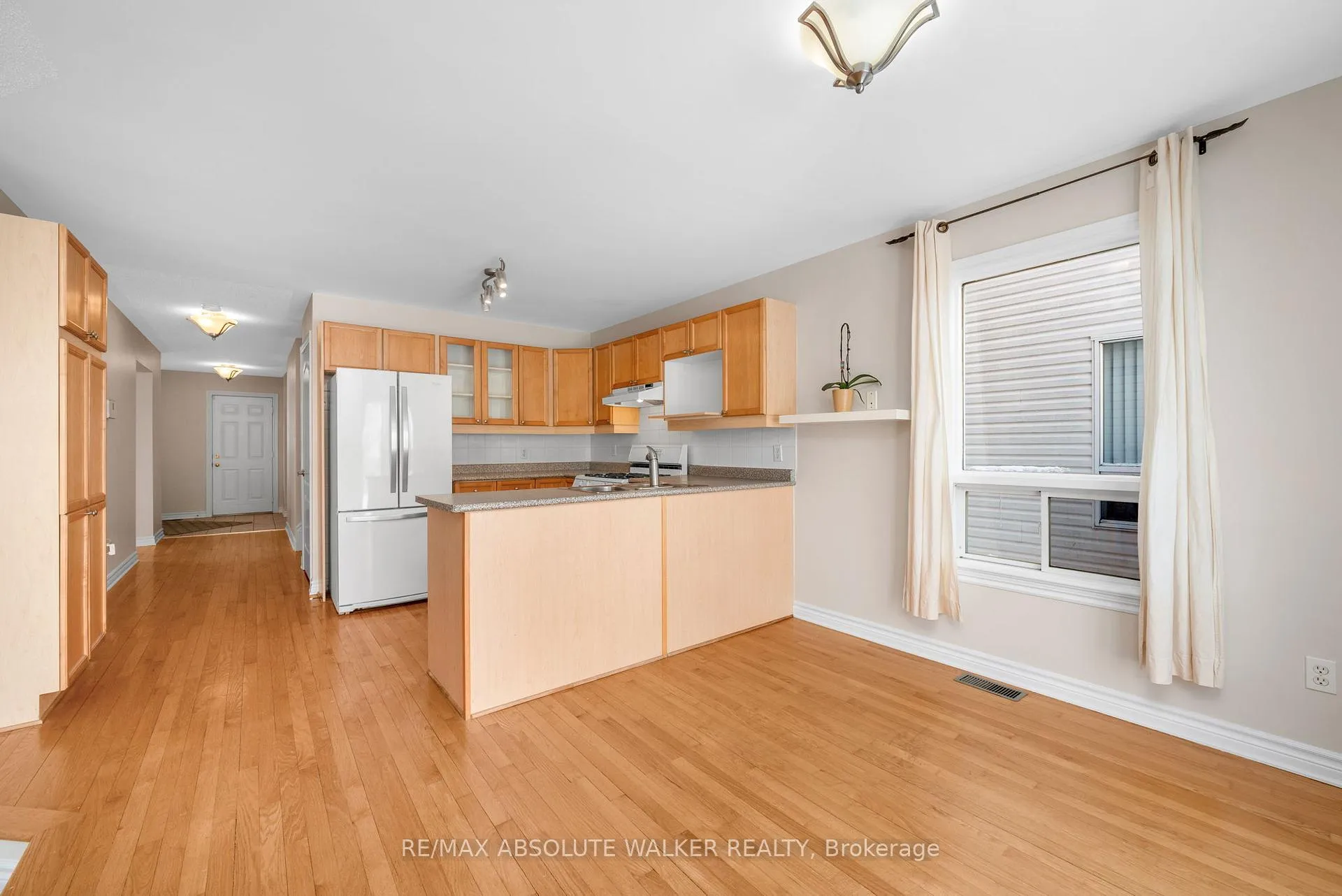 Photo 21 of 56 Vermont Avenue, Ottawa, Barrhaven East — HOMEH