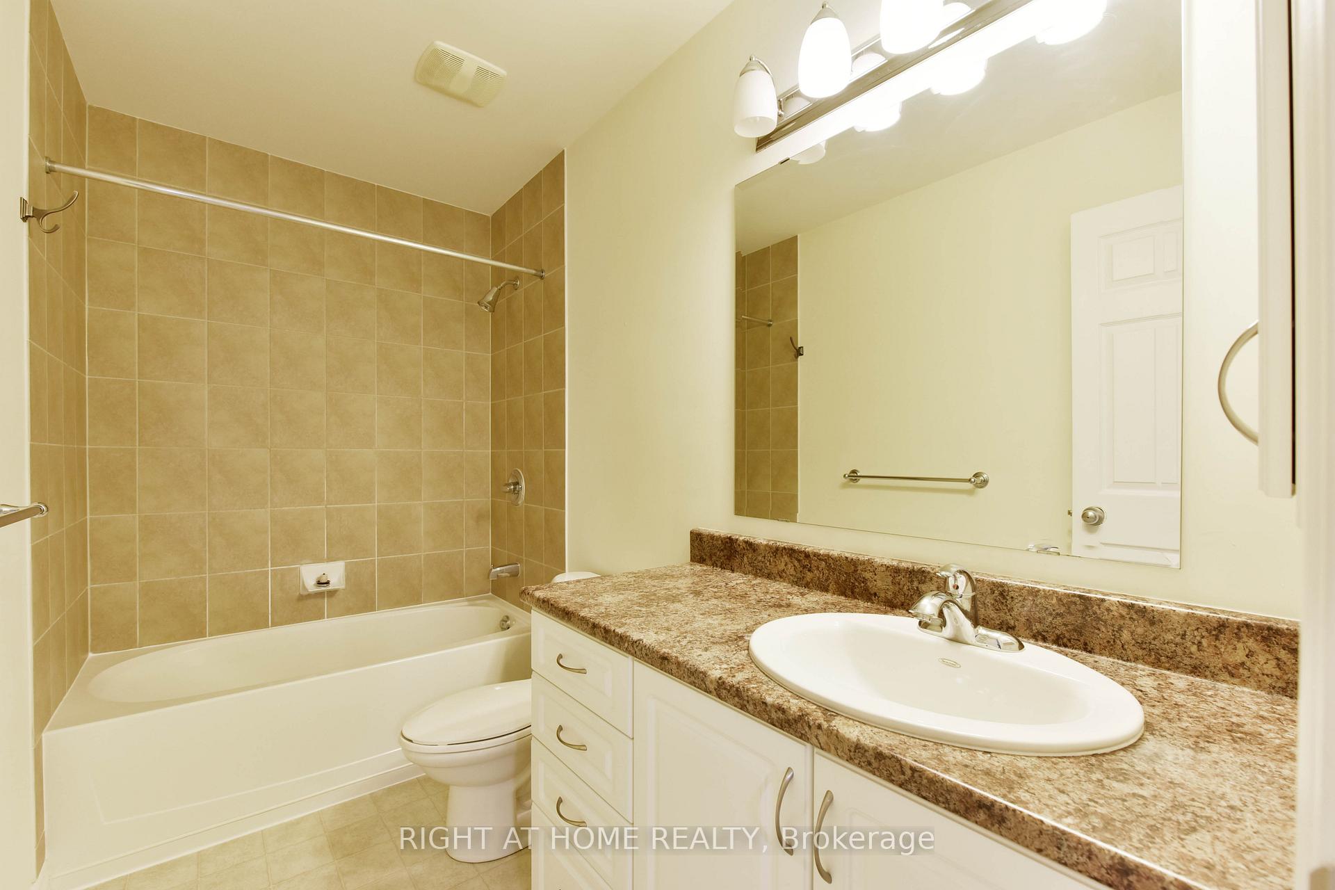 Photo 22 of 226 Hunterbrook Street, Ottawa, Kanata - Morgan's Grant/South March — HOMEH
