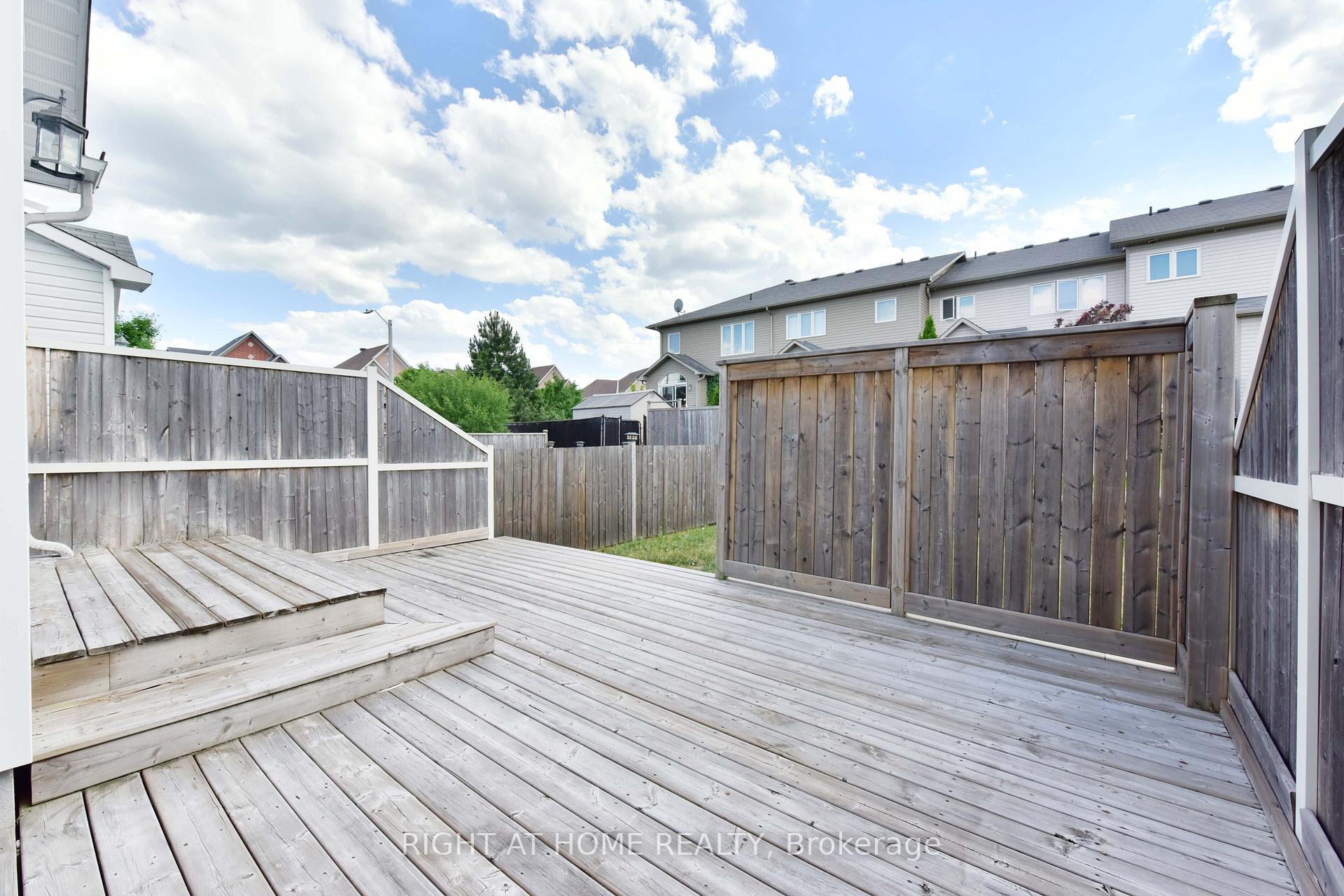 Photo 25 of 226 Hunterbrook Street, Ottawa, Kanata - Morgan's Grant/South March — HOMEH