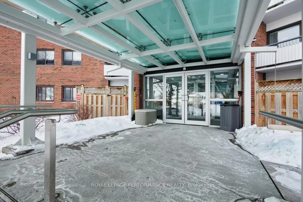 Photo 1 of Unit 1012, 20 Chesterton Drive, Ottawa, Borden Farm/Stewart Farm/Carleton Heights/Parkwood Hills — HOMEH