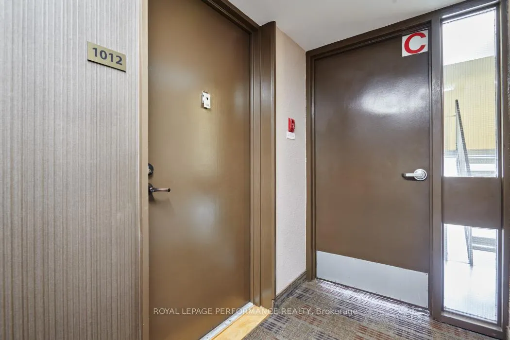 Photo 6 of Unit 1012, 20 Chesterton Drive, Ottawa, Borden Farm/Stewart Farm/Carleton Heights/Parkwood Hills — HOMEH