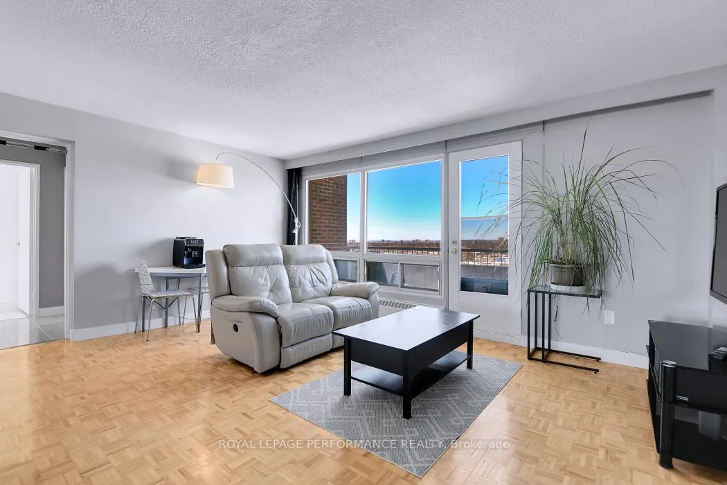 Photo 10 of Unit 1012, 20 Chesterton Drive, Ottawa, Borden Farm/Stewart Farm/Carleton Heights/Parkwood Hills — HOMEH