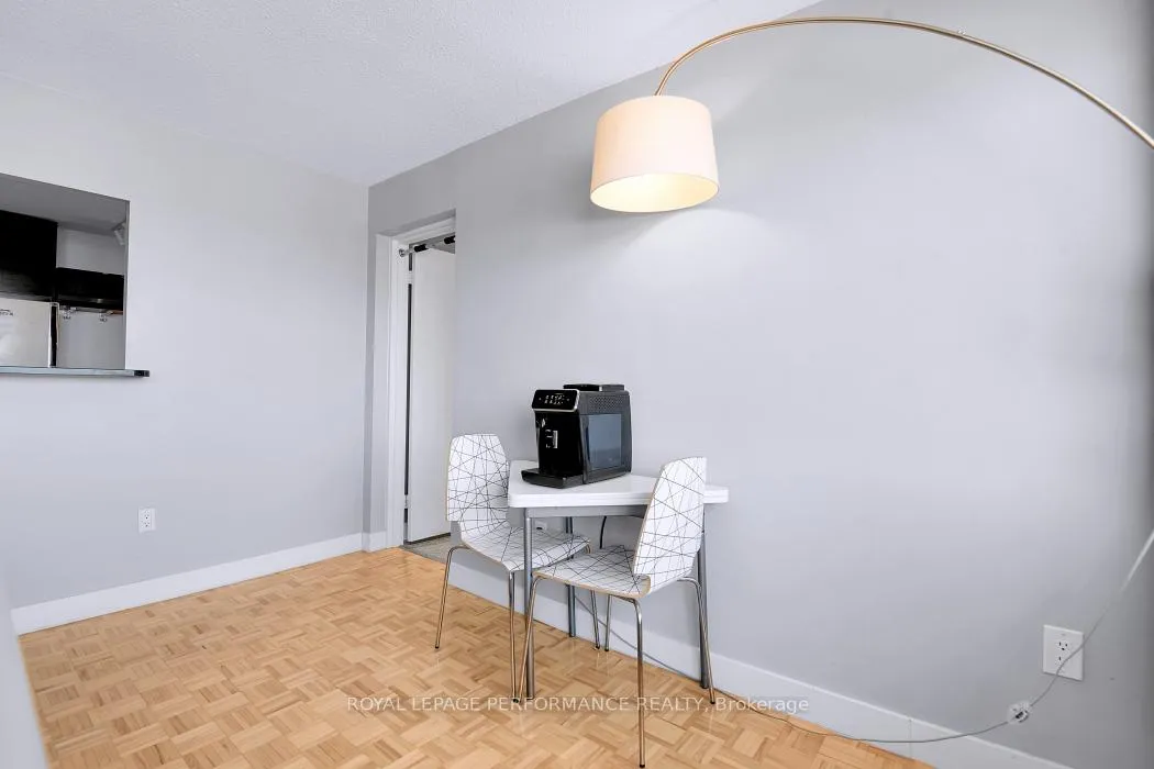 Photo 14 of Unit 1012, 20 Chesterton Drive, Ottawa, Borden Farm/Stewart Farm/Carleton Heights/Parkwood Hills — HOMEH