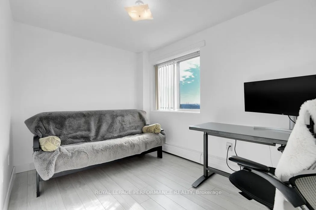 Photo 21 of Unit 1012, 20 Chesterton Drive, Ottawa, Borden Farm/Stewart Farm/Carleton Heights/Parkwood Hills — HOMEH