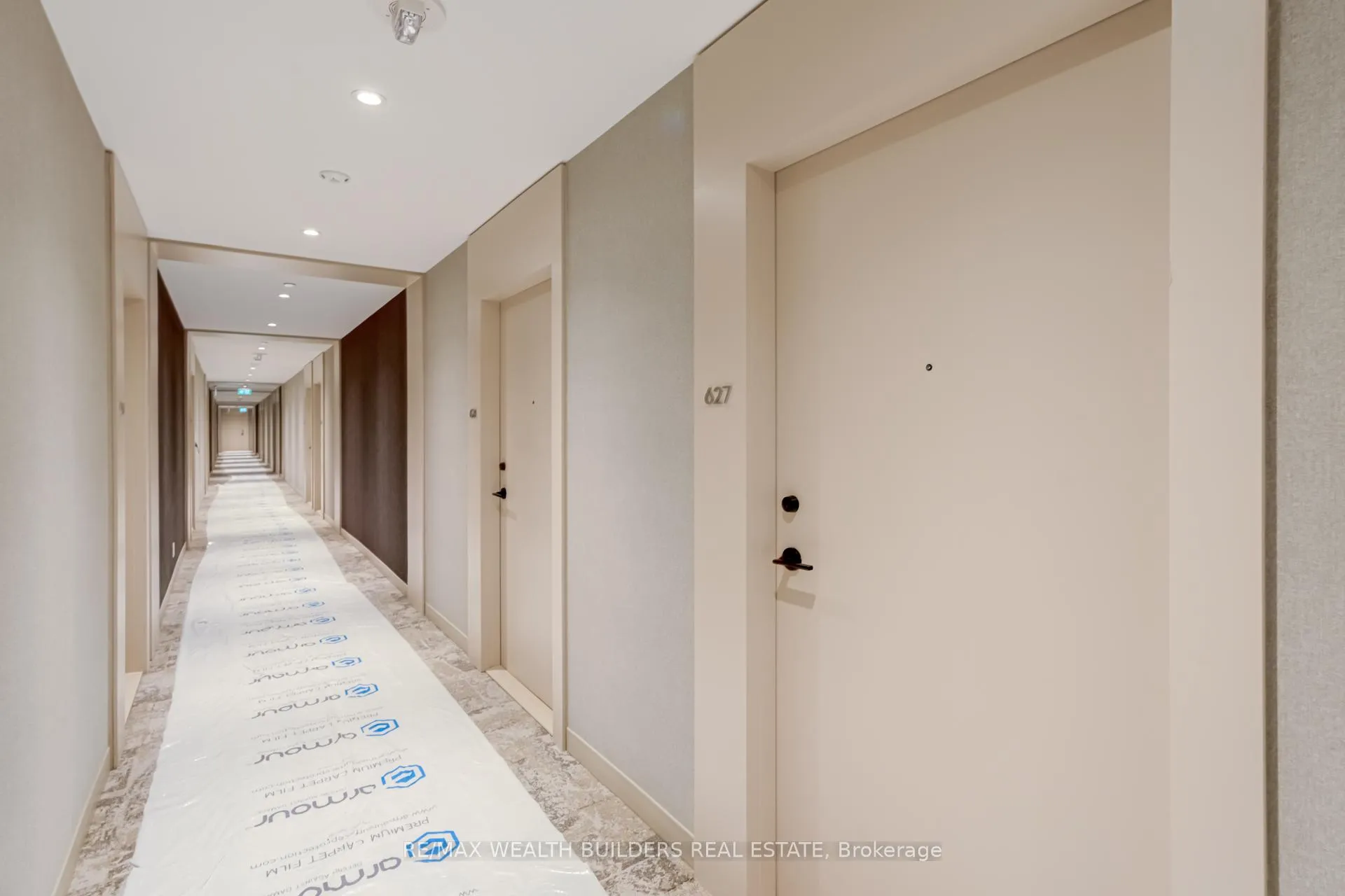 Photo 4 of Unit 627, 2020 Bathurst Street, Toronto, Humewood-Cedarvale — HOMEH