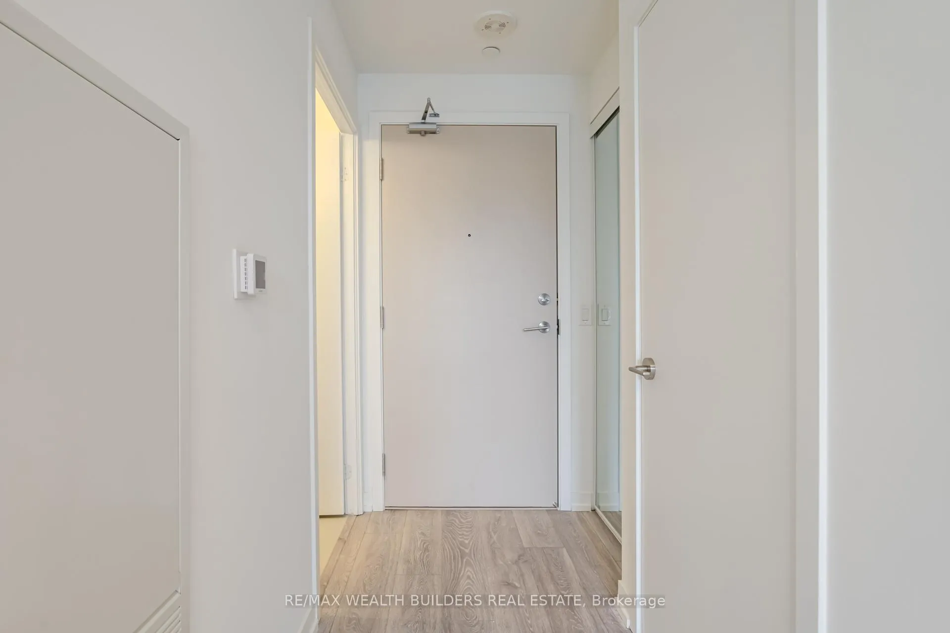Photo 5 of Unit 627, 2020 Bathurst Street, Toronto, Humewood-Cedarvale — HOMEH