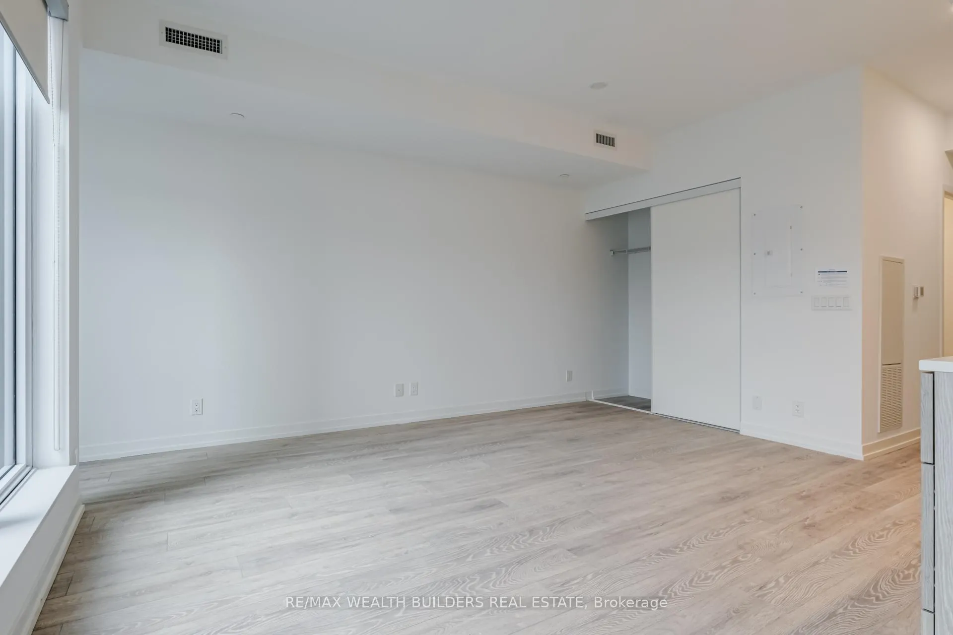 Photo 10 of Unit 627, 2020 Bathurst Street, Toronto, Humewood-Cedarvale — HOMEH