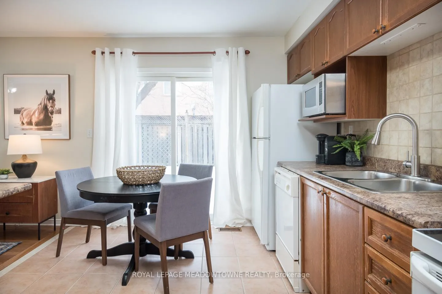 Photo 15 of 1617 Gowling Terrace, Milton, Clarke — HOMEH