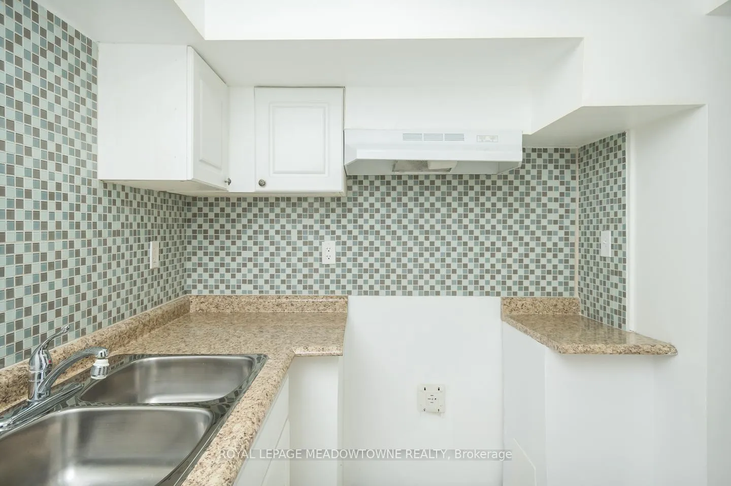 Photo 33 of 1617 Gowling Terrace, Milton, Clarke — HOMEH