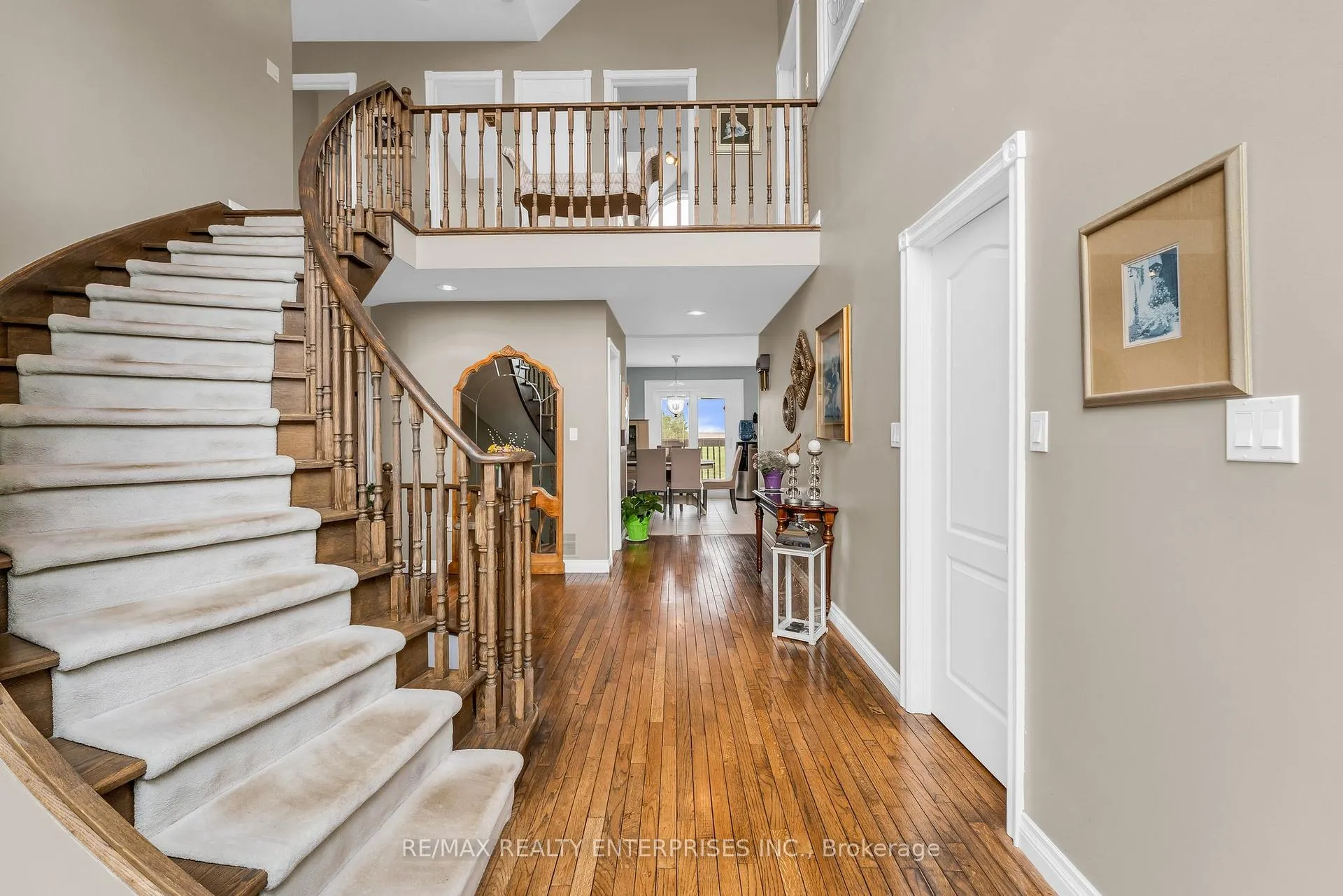 Photo 5 of 767 Mayfield Road, Brampton, Northwest Brampton — HOMEH