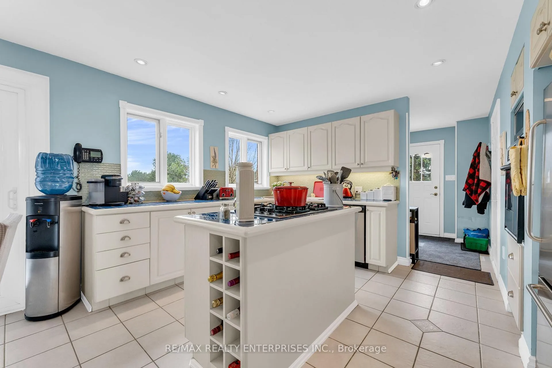 Photo 8 of 767 Mayfield Road, Brampton, Northwest Brampton — HOMEH
