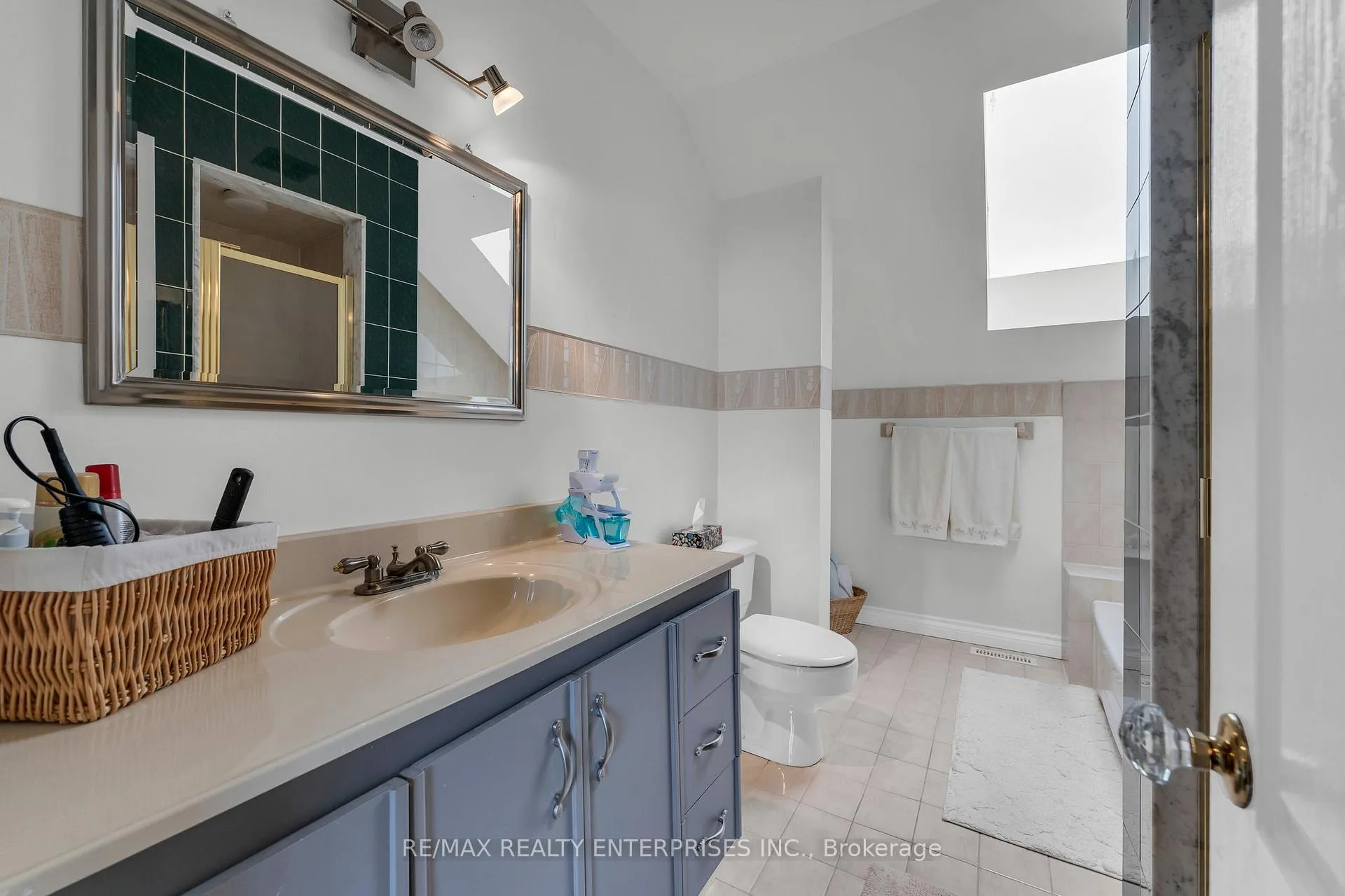 Photo 38 of 767 Mayfield Road, Brampton, Northwest Brampton — HOMEH