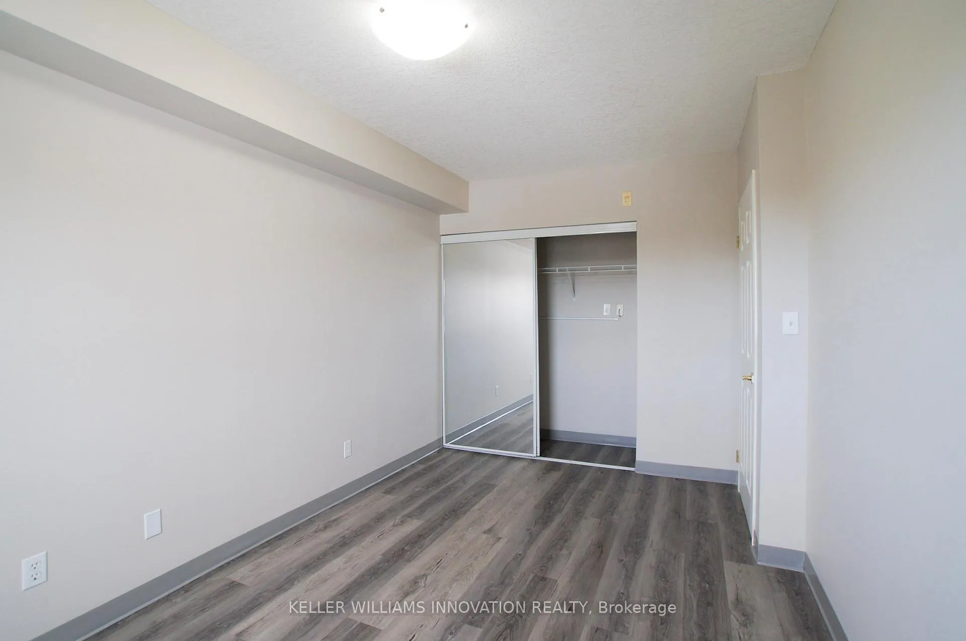 Photo 6 of Unit 803, 274 Erb Street W, Waterloo — HOMEH