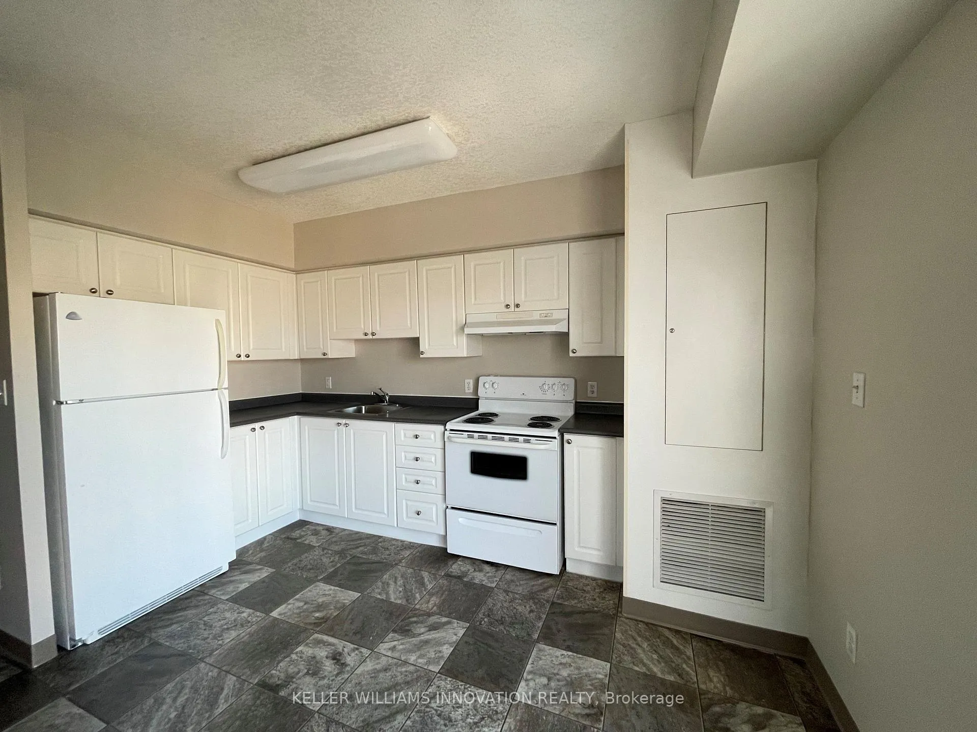 Photo 8 of Unit 803, 274 Erb Street W, Waterloo — HOMEH