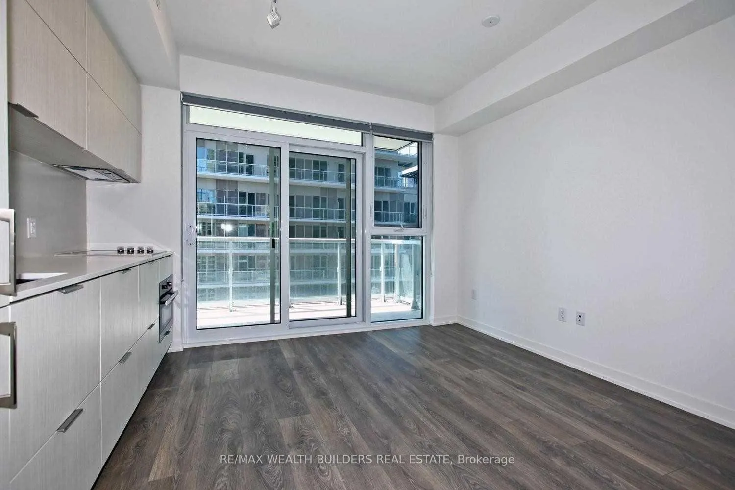 Photo 4 of Unit 913, 20 Richardson Street, Toronto, Waterfront Communities — HOMEH
