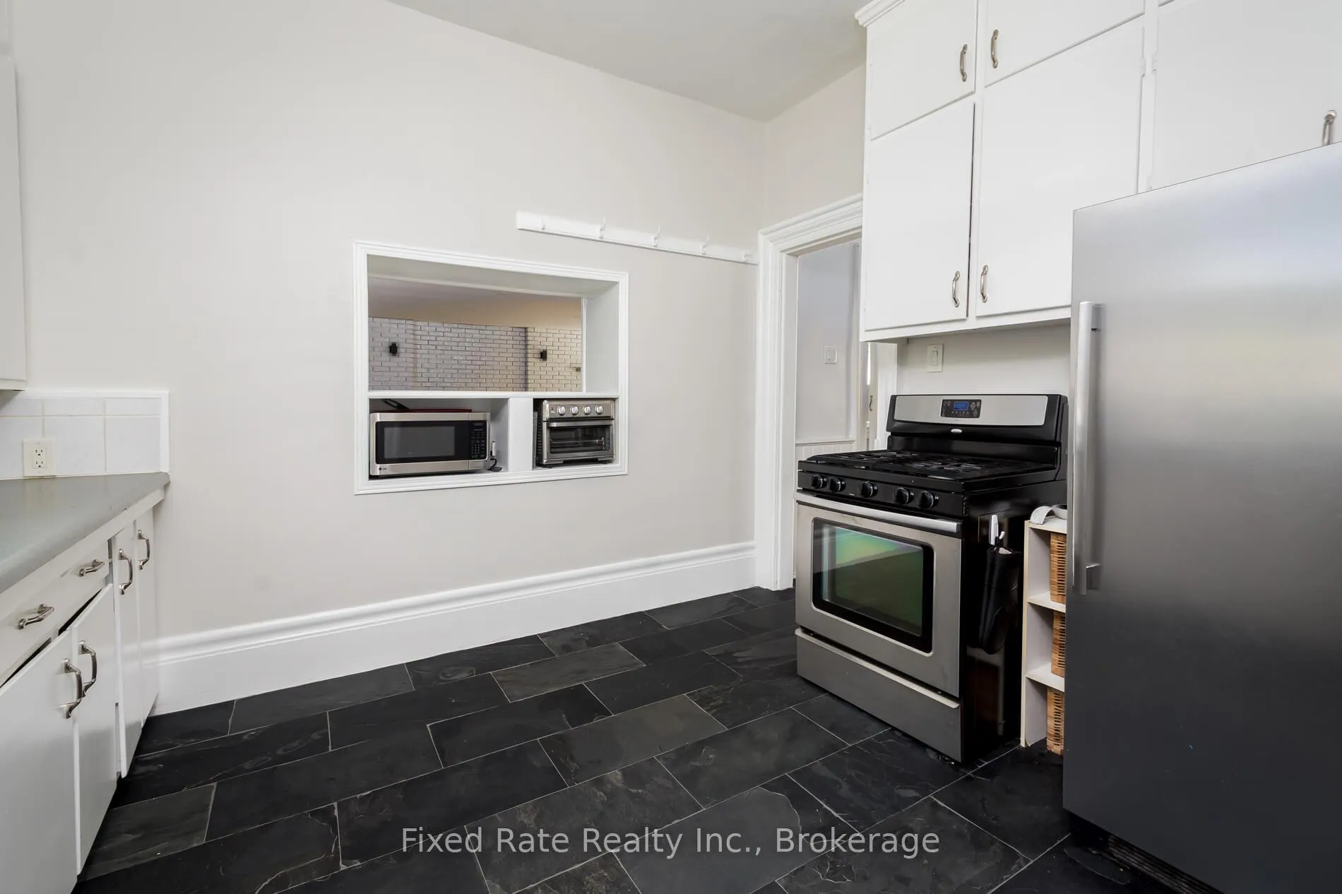 Photo 15 of 22 Parkview Drive, King, Nobleton — HOMEH