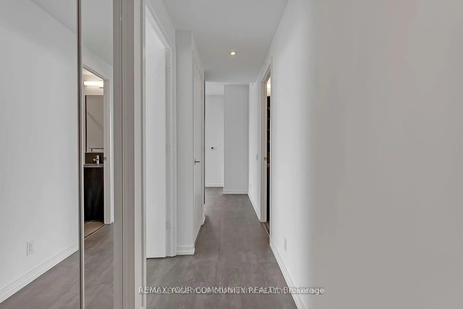 Photo 2 of Unit 4112, 7890 Jane Street, Vaughan, Vaughan Corporate Centre — HOMEH