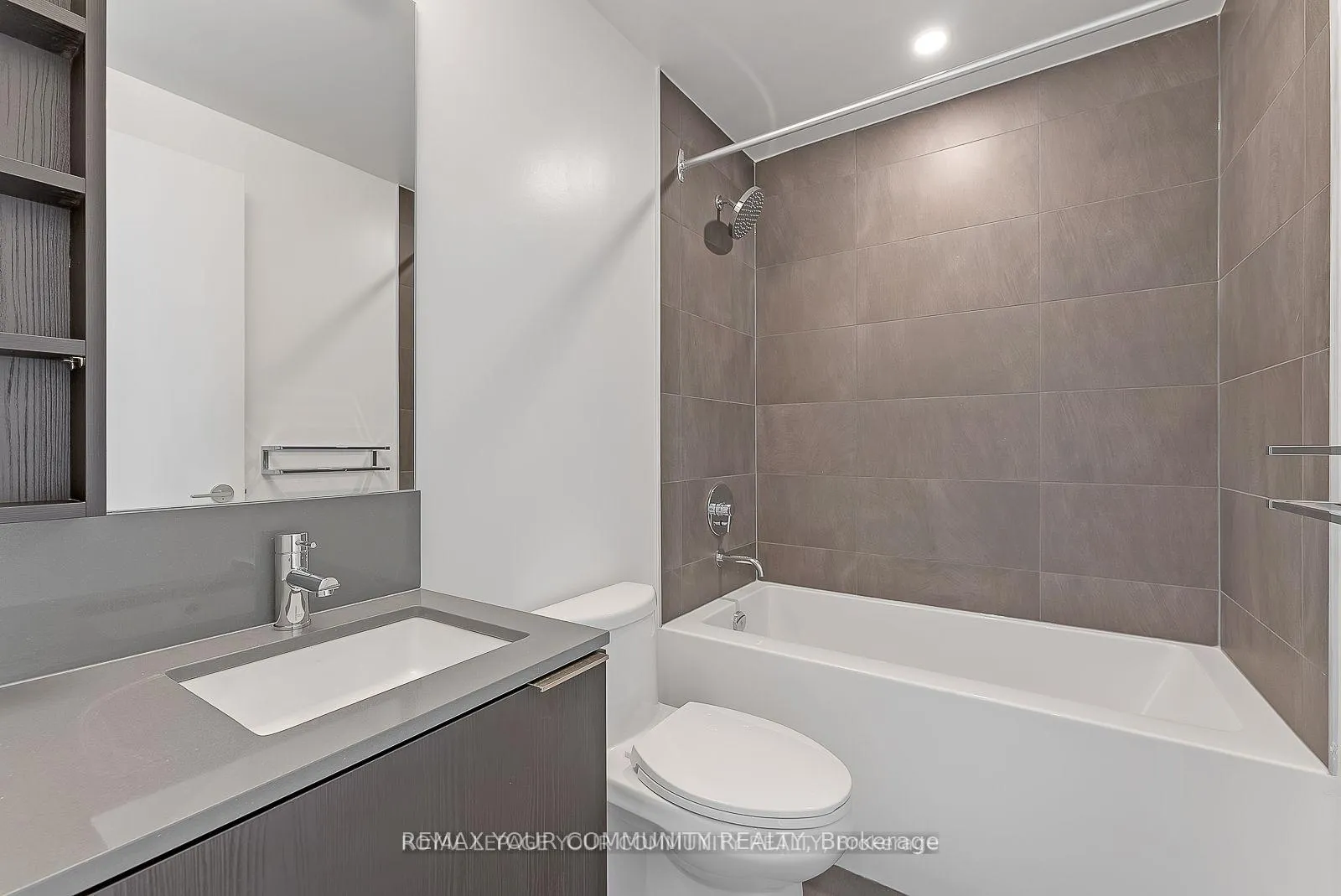Photo 7 of Unit 4112, 7890 Jane Street, Vaughan, Vaughan Corporate Centre — HOMEH
