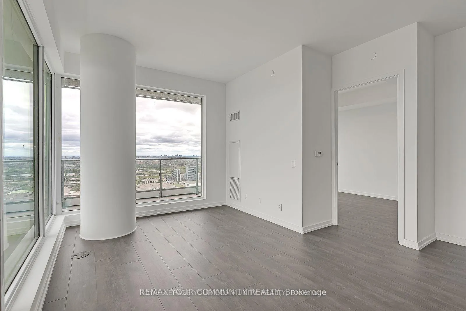 Photo 10 of Unit 4112, 7890 Jane Street, Vaughan, Vaughan Corporate Centre — HOMEH