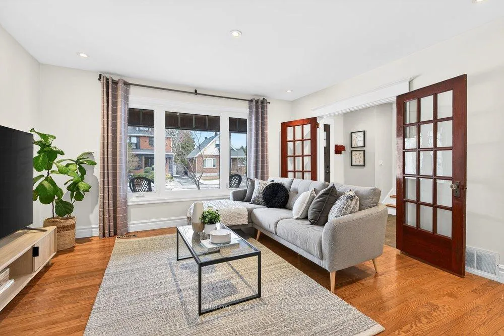Photo 6 of 494 Martha Street, Burlington, Brant — HOMEH