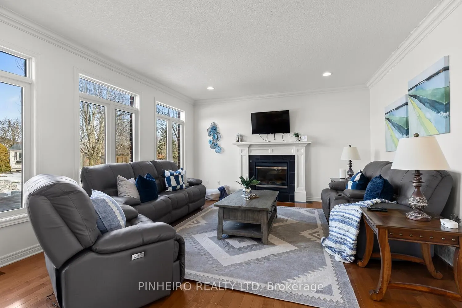 Photo 4 of 538 Cottontail Crescent, London, North B — HOMEH