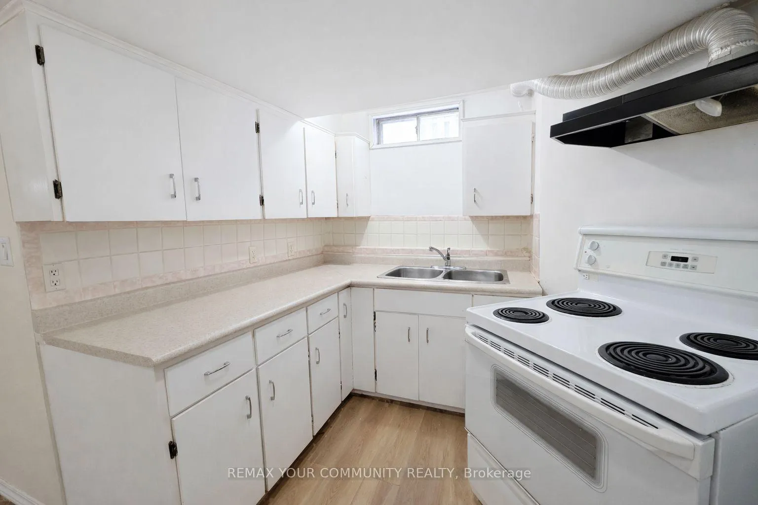 Photo 5 of Unit BSMT, 9 Ridgewood Road, Scarborough, Rouge — HOMEH