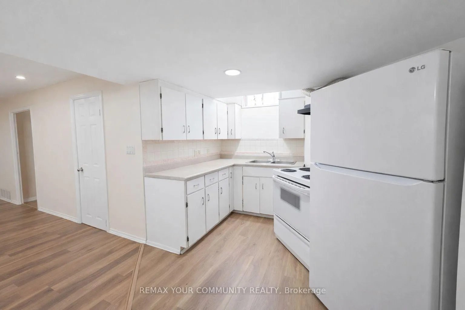 Photo 6 of Unit BSMT, 9 Ridgewood Road, Scarborough, Rouge — HOMEH